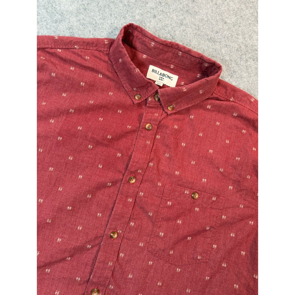 Billabong Mens XL Short Sleeve Button Down Shirt Burgundy Red‎ Pattern Pocket